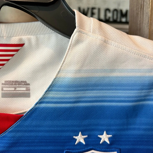 Nike women’s USWNT jersey size small - Picture 7 of 8